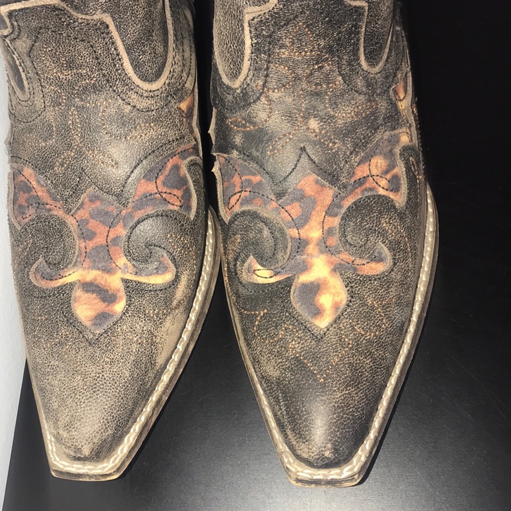 Laredo leopard Women’s cowboy Boots